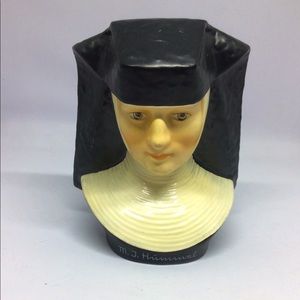 Rare 1978 Goebel Hummel HU3 Sister Berta figurine